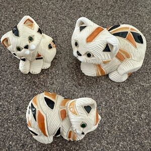 Vintage Artesania Rinconada calico Cat Figurines with Geometric Patterns